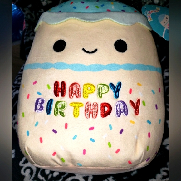 Squishmallow 10" KIKS The Vanilla Cake HAPPY BIRTHDAY SQUAD KELLYTOY NWT candle - Picture 4 of 6